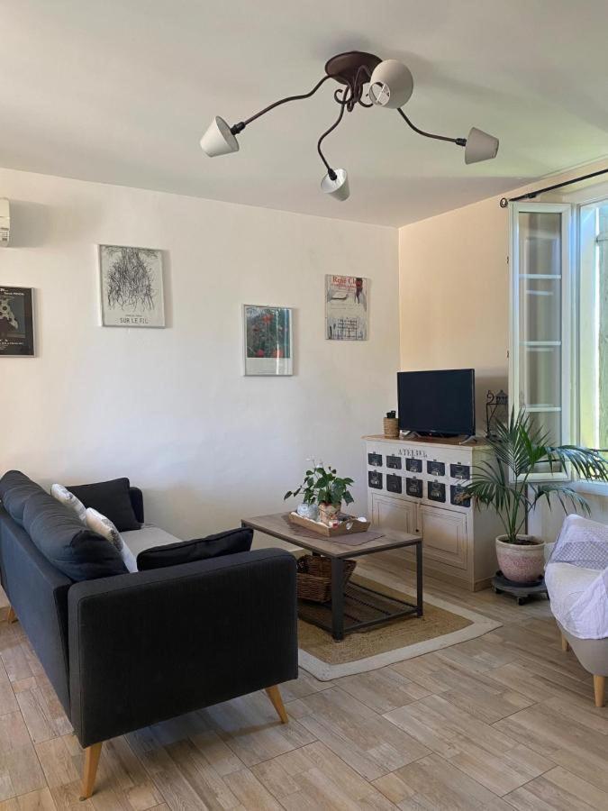 Appartement Avec Jardin En Ville L'Isle-sur-la-Sorgue Exterior photo